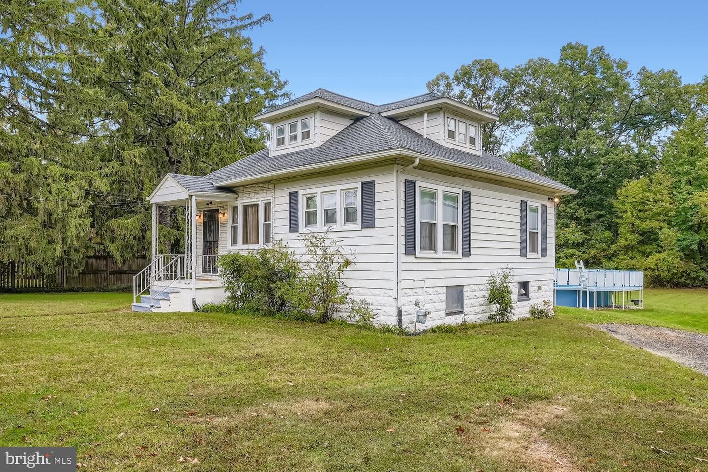 1230 Breitwert Avenue photo 1