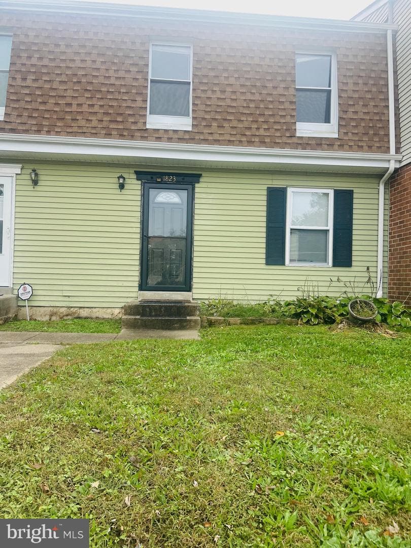 1823 Graybird Court photo 1