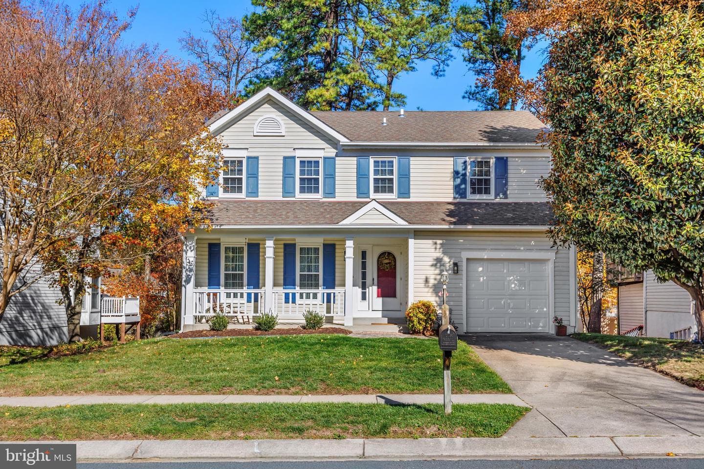 7806 Golden Pine Circle photo 1
