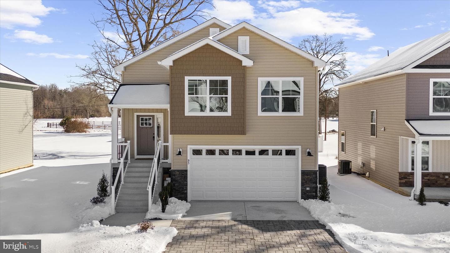 93 Edelton Avenue photo 1