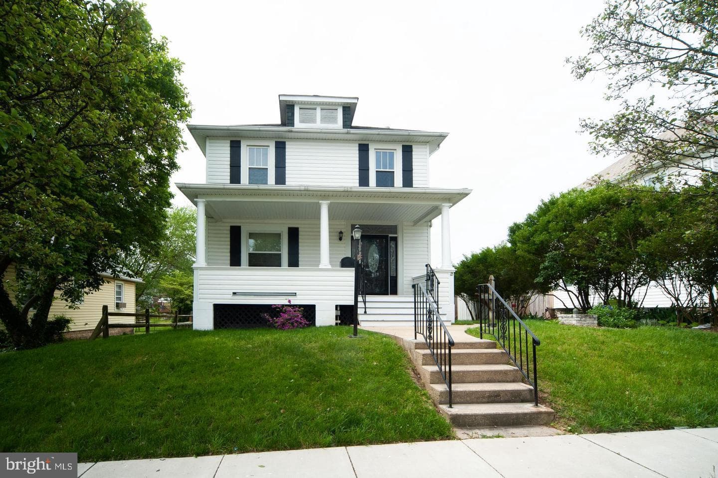 9 1st Avenue photo 1