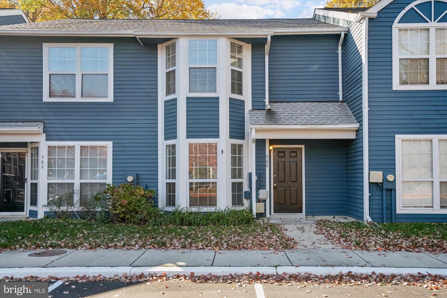 986 Breakwater Drive photo 1