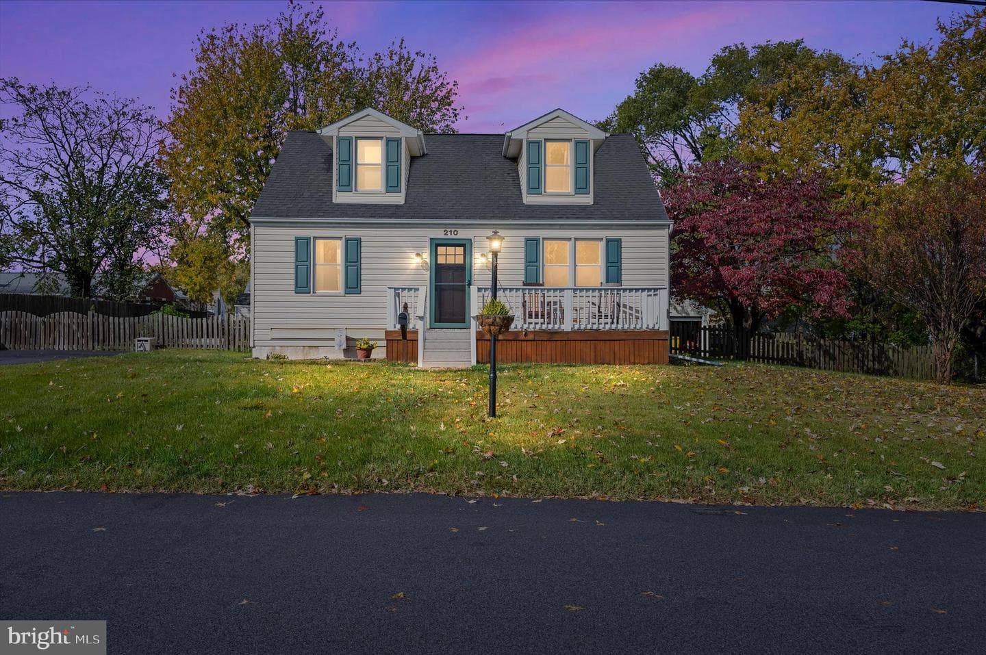 210 Arundel Road photo 1