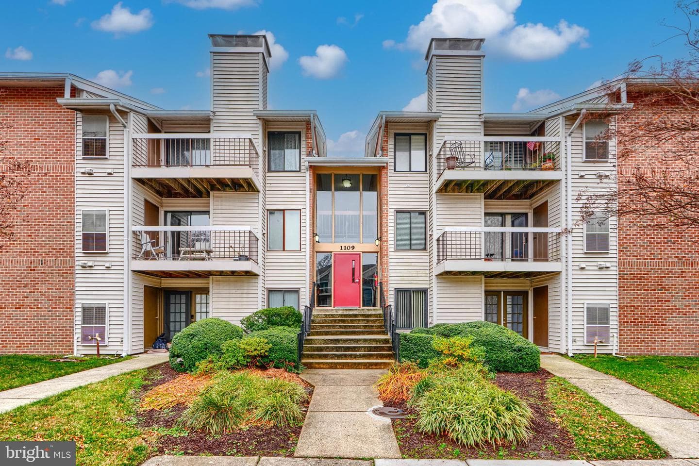 1109 Castle Harbour Way #2d photo 1