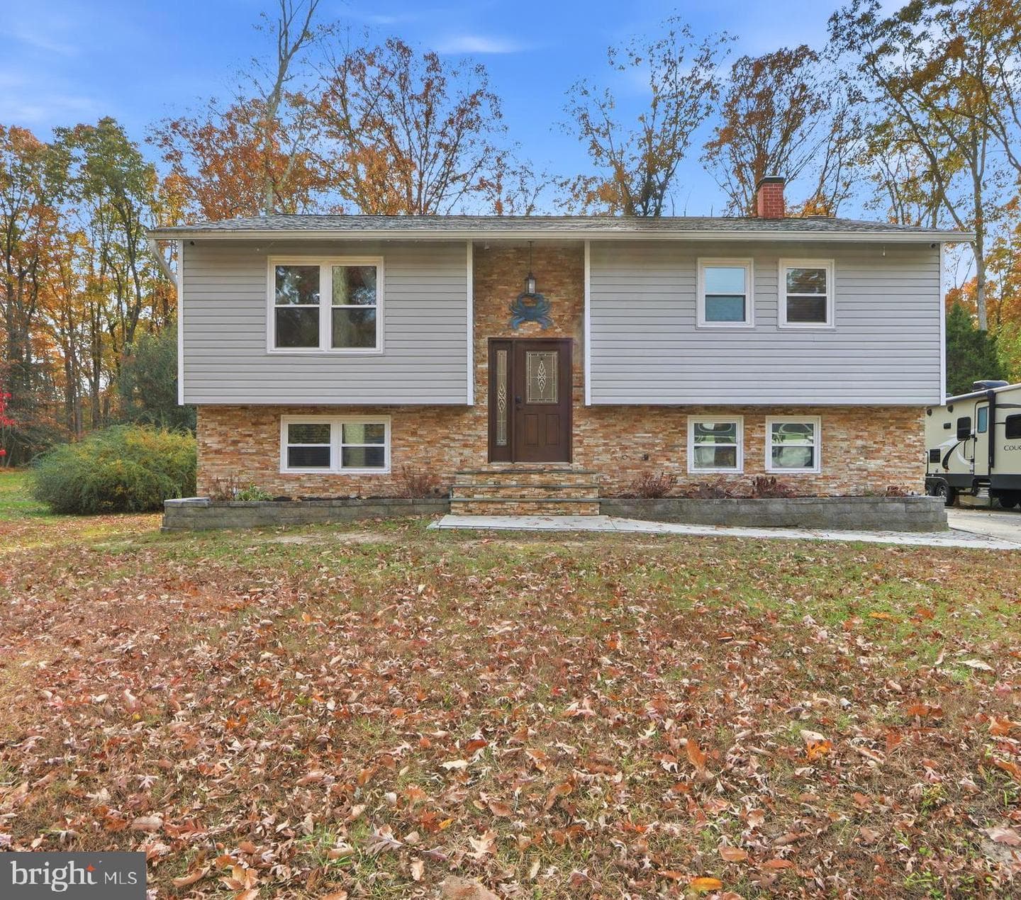 1215 Holmewood Drive photo 1