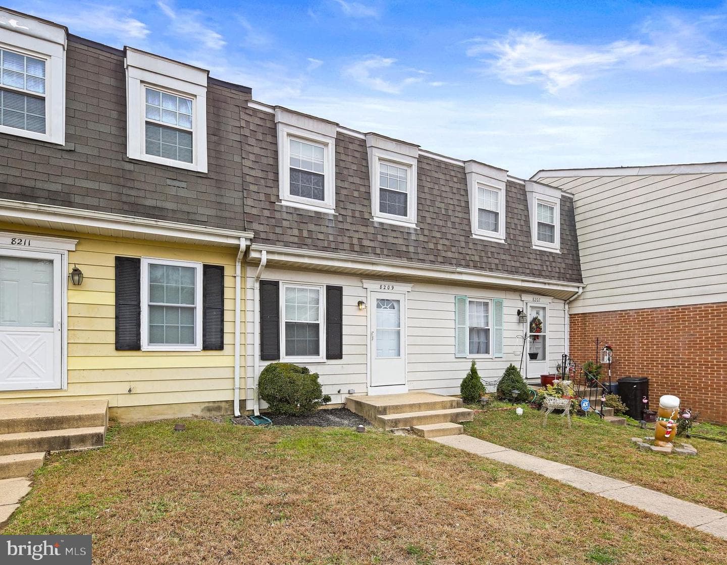 8209 Stewarton Court photo 1