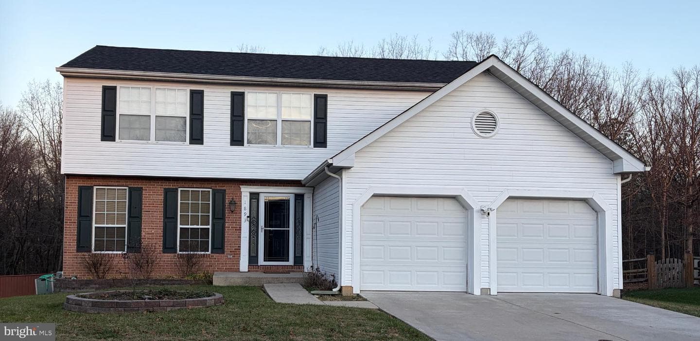 1893 Bragg Way N photo 1