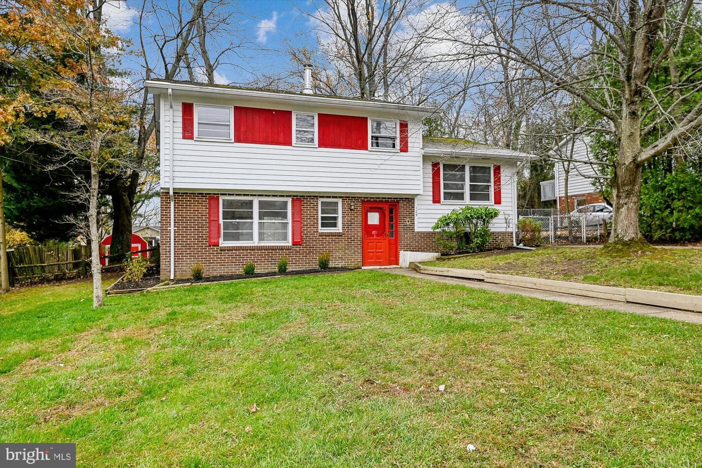 129 Pinecrest Drive photo 1