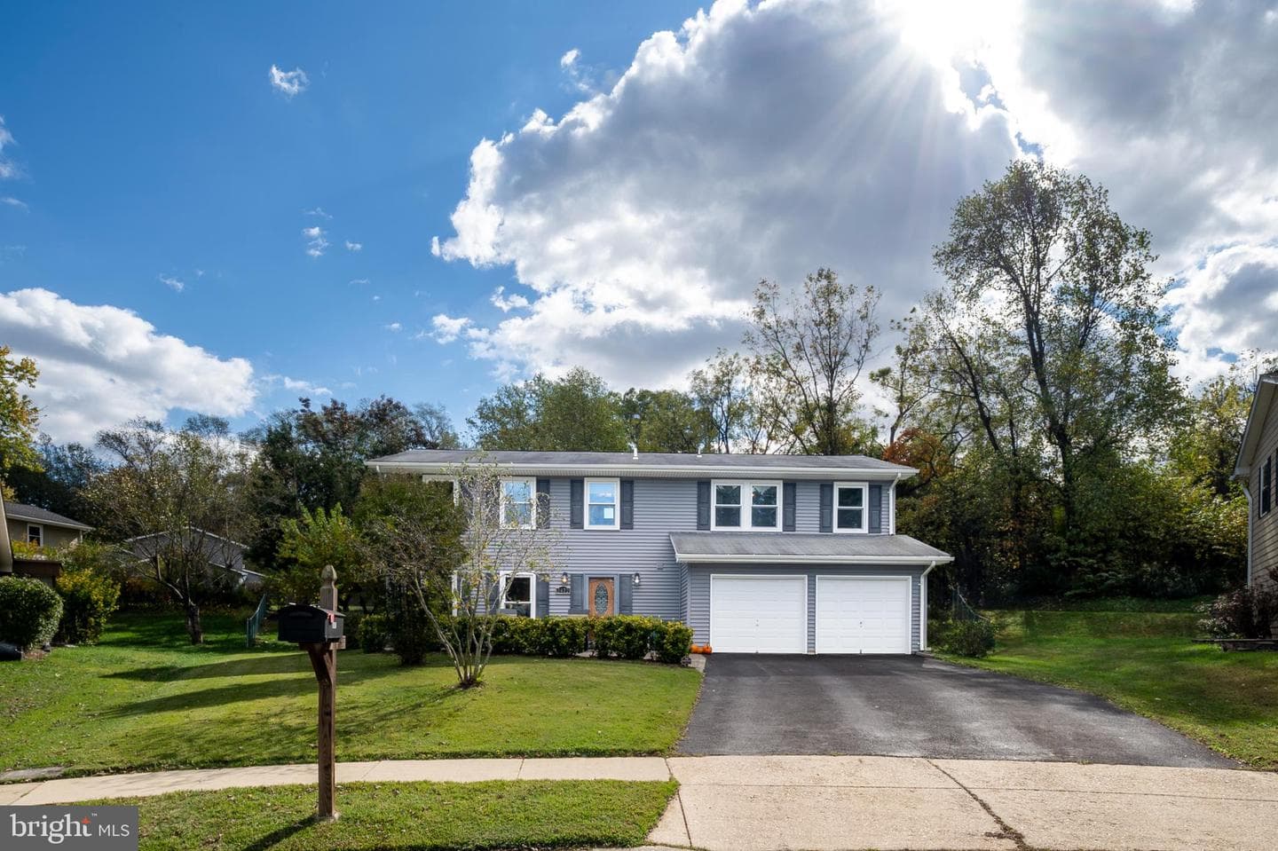 2472 Wintergreen Way photo 1