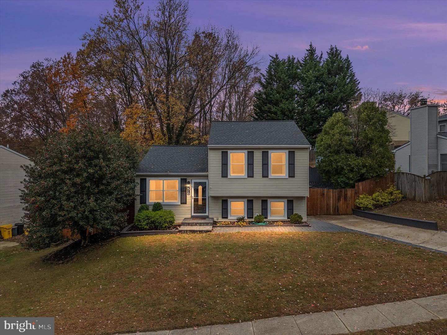 276 Overleaf Drive photo 1
