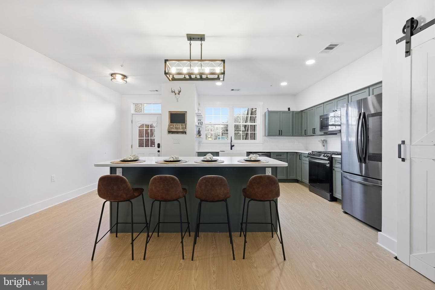 2408 Wentworth Drive photo 1
