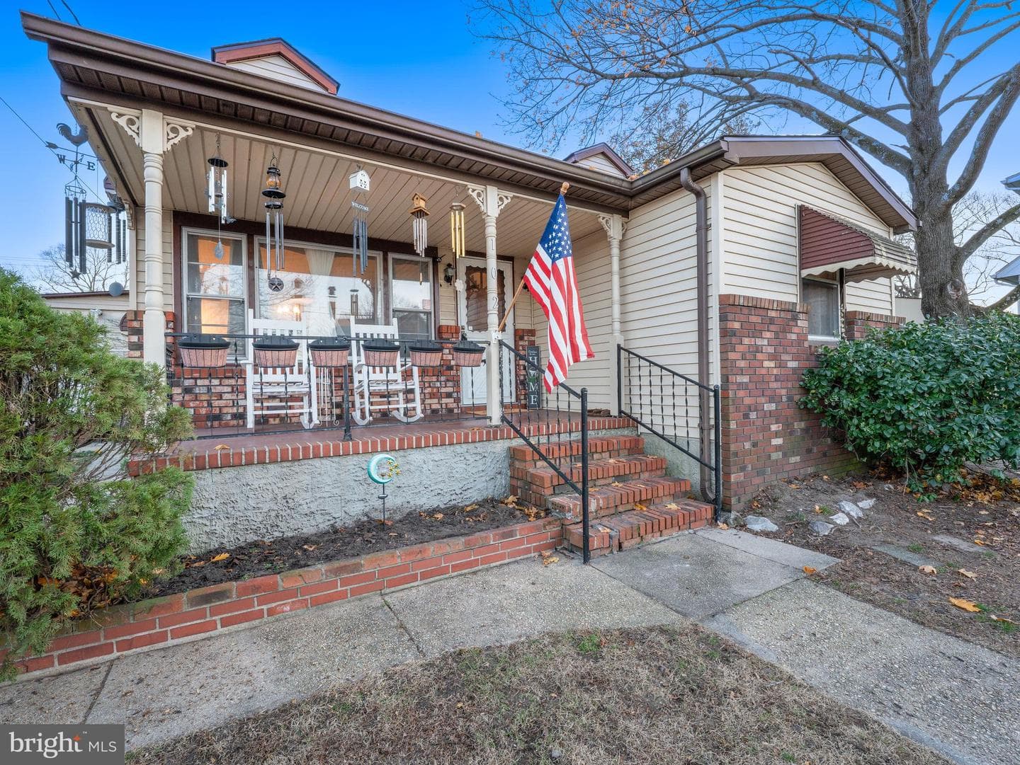 102 Queen Anne Road photo 1