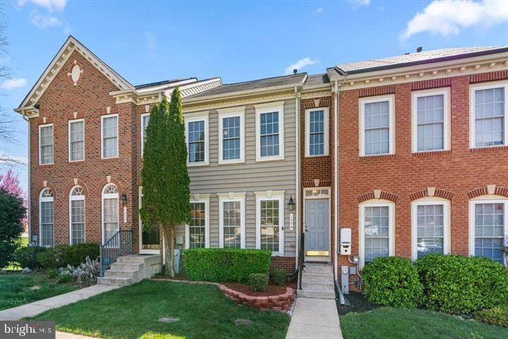 1556 Penzance Way photo 1