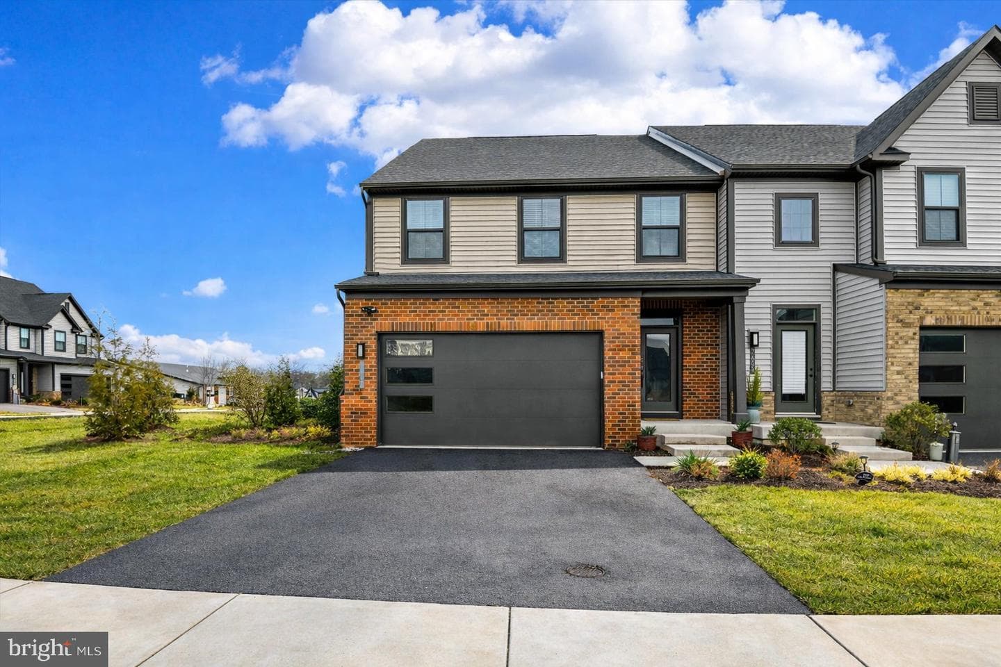 7600 Rossville Lane