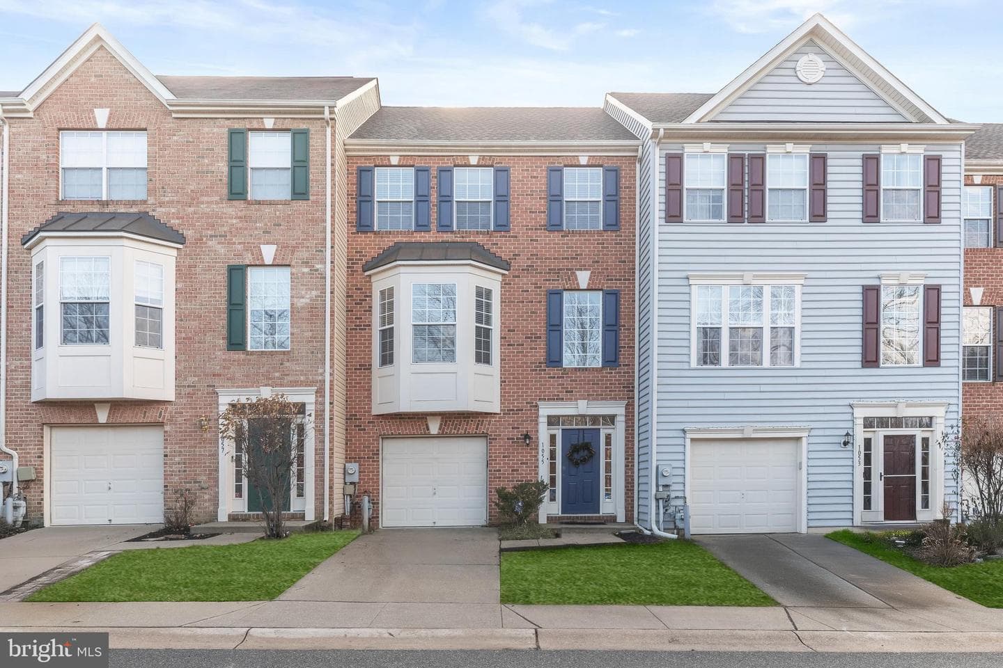 1055 Lily Way photo 1