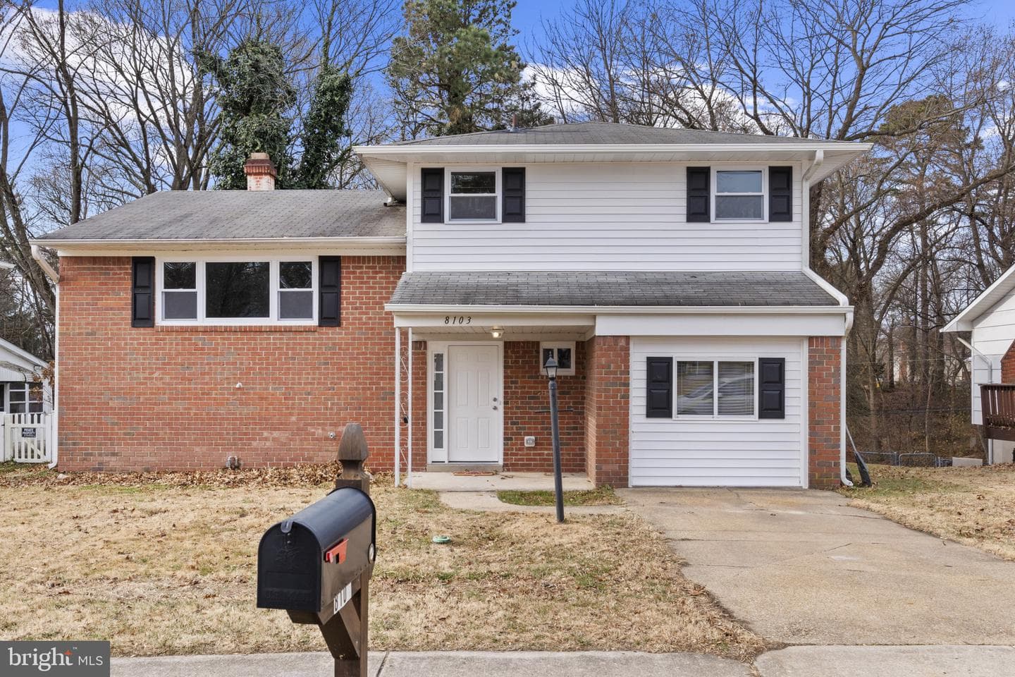 8103 Phirne Road E photo 1