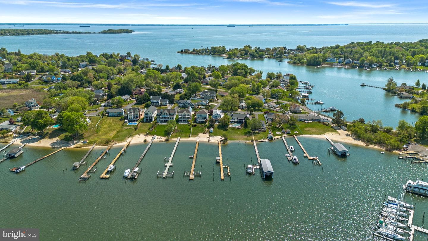 3728 Bay Drive photo 1