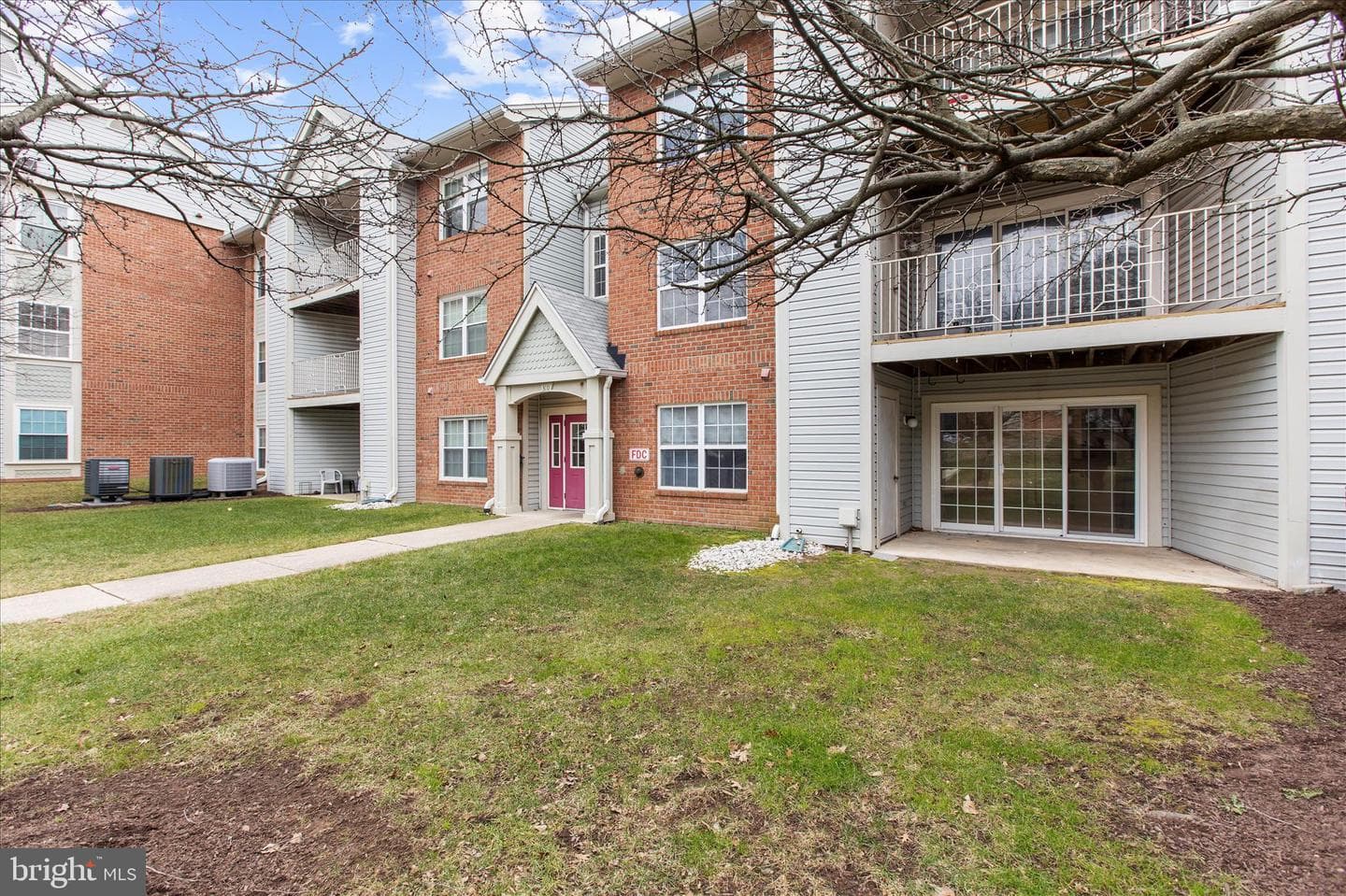 310 Blue Water Court #101 photo 1