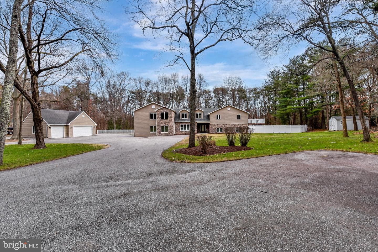 7715 Paradise Beach Road photo 1