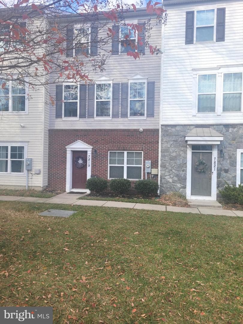 7819 Five Oaks Court