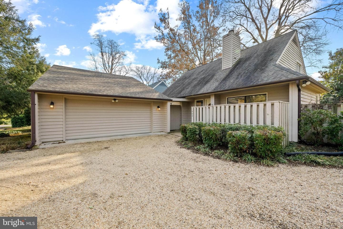 1403 Corey Lane photo 1