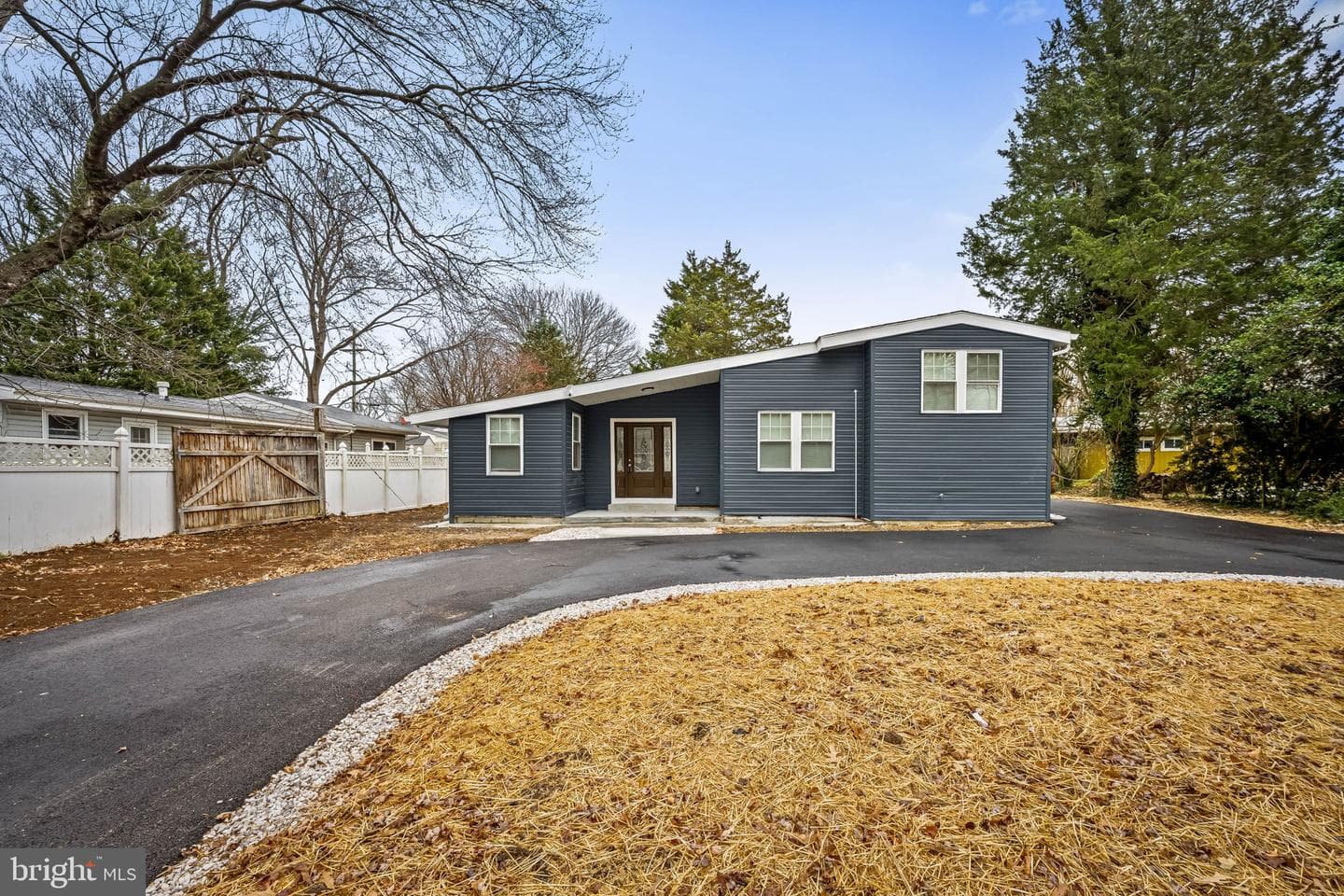 401 Stewart Avenue photo 1
