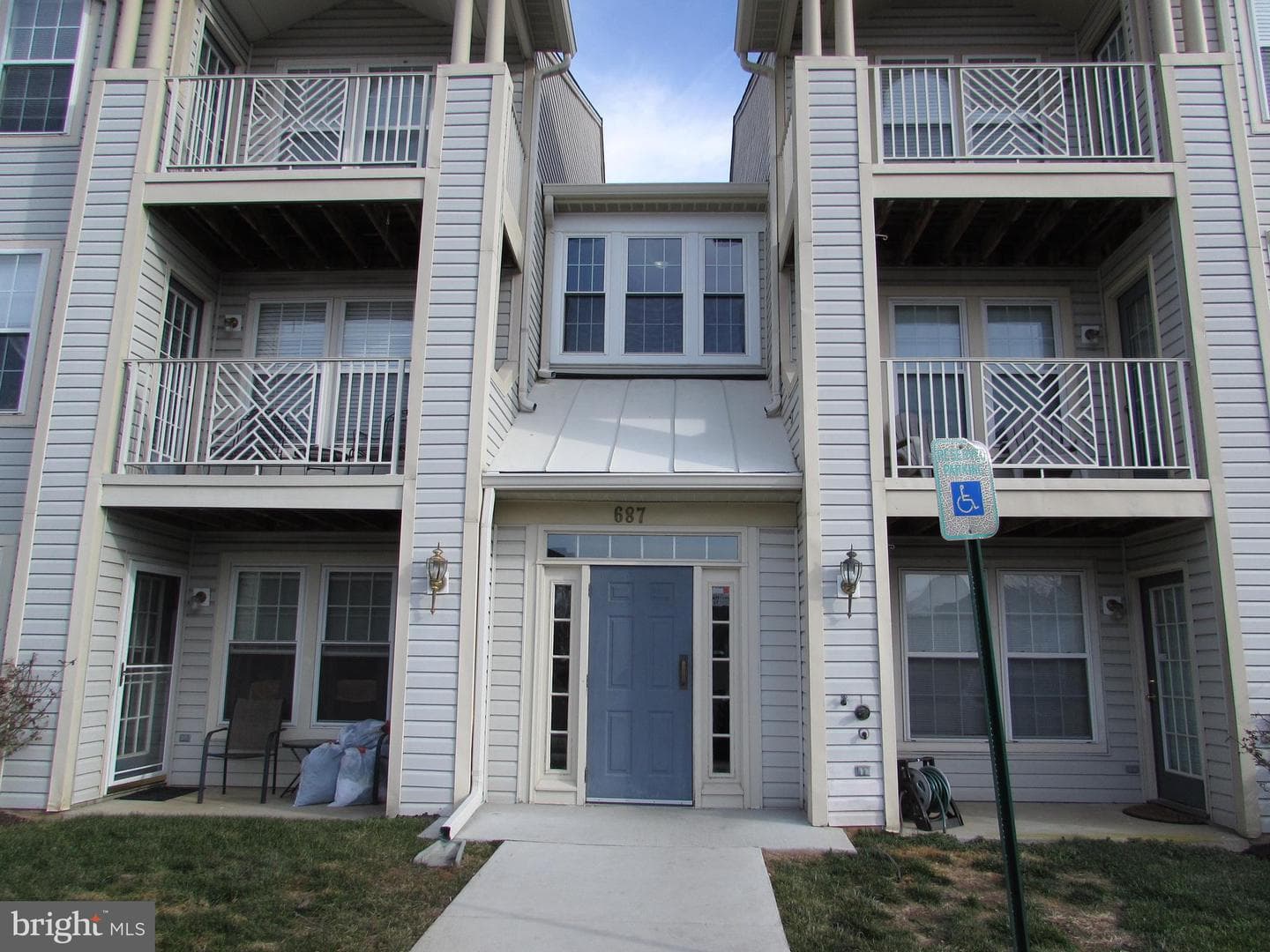 687 Winding Stream Way #202 photo 1