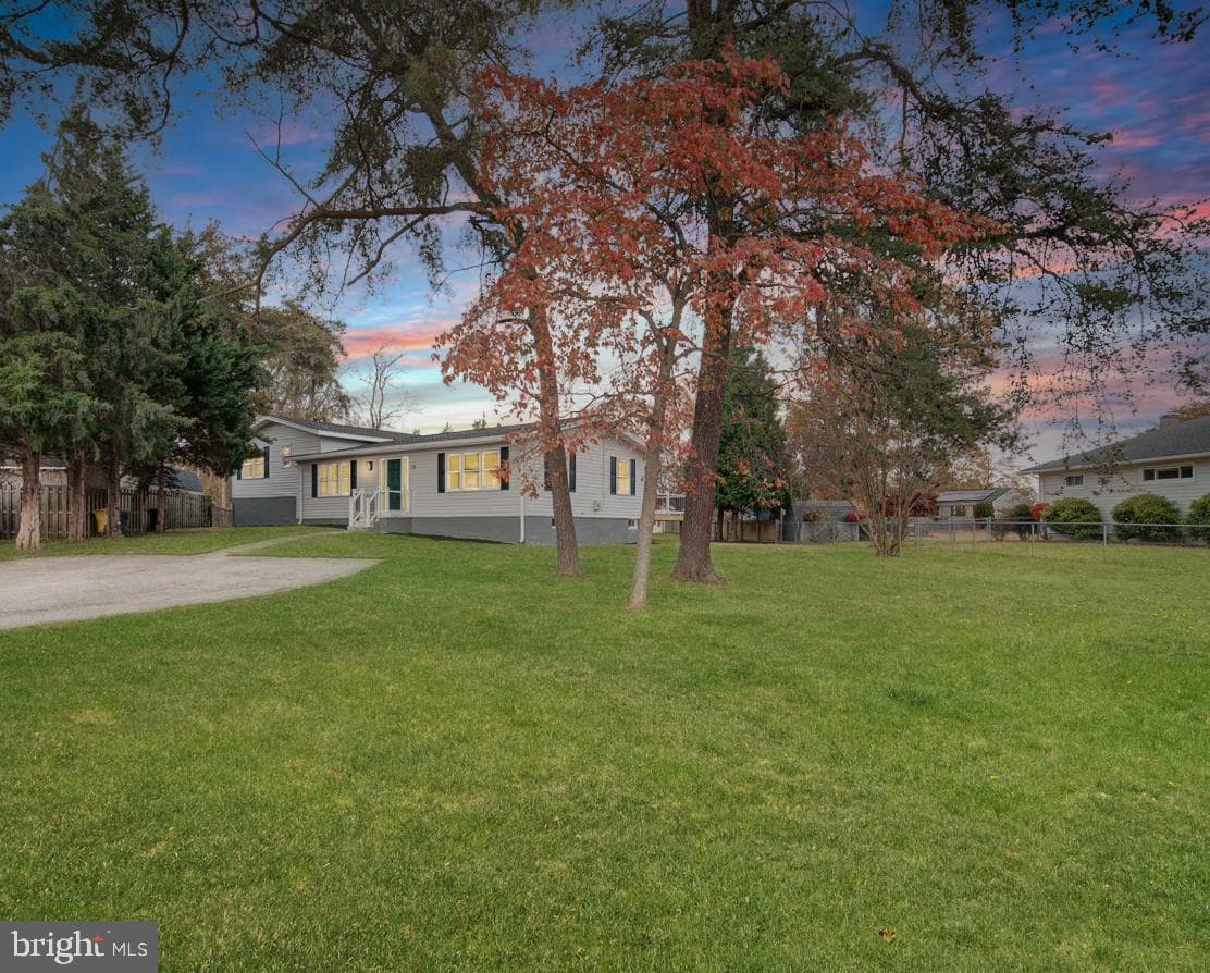 786 Jennie Drive photo 1