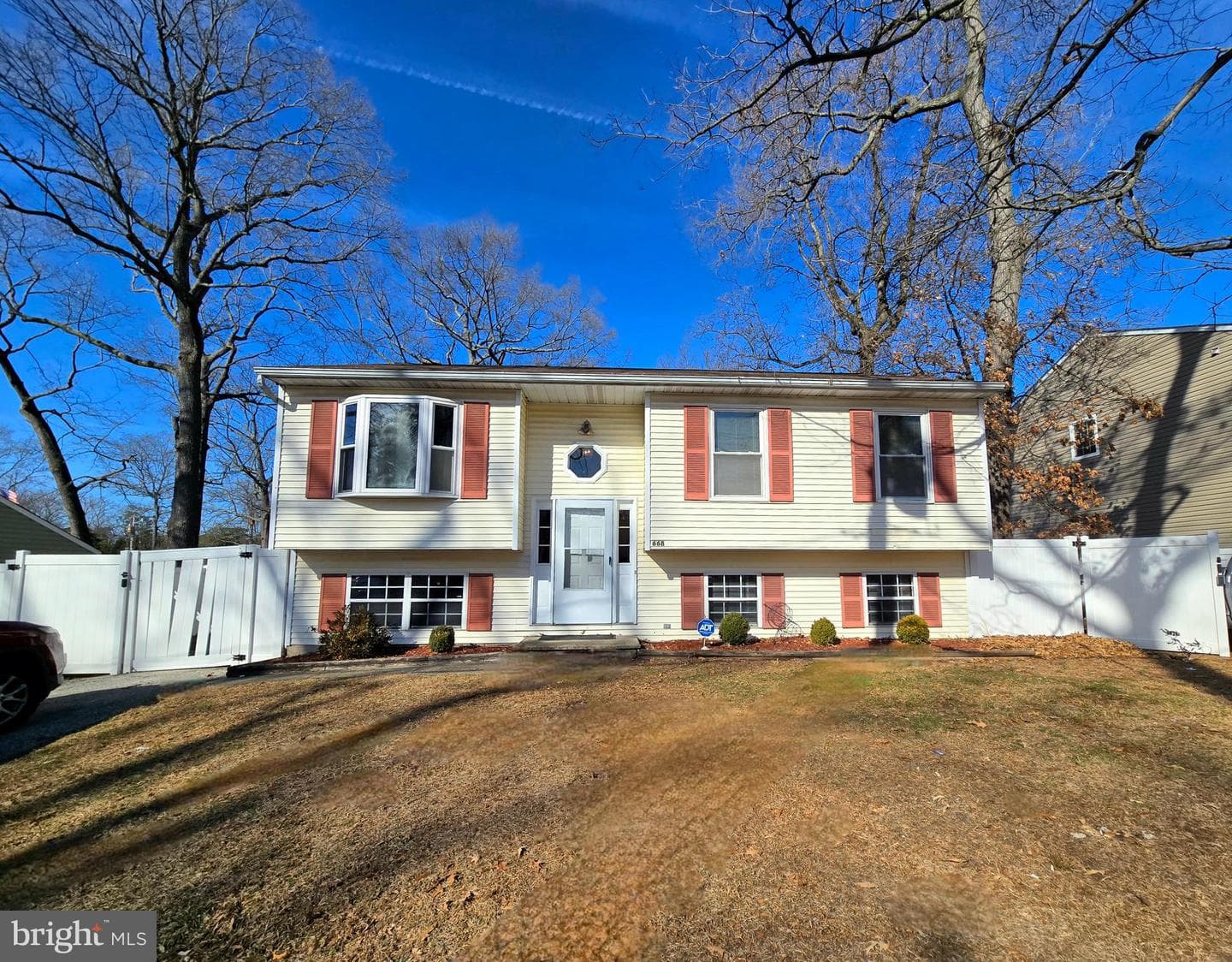 668 209th Street photo 1