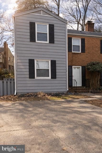738 Ticonderoga Avenue photo 1
