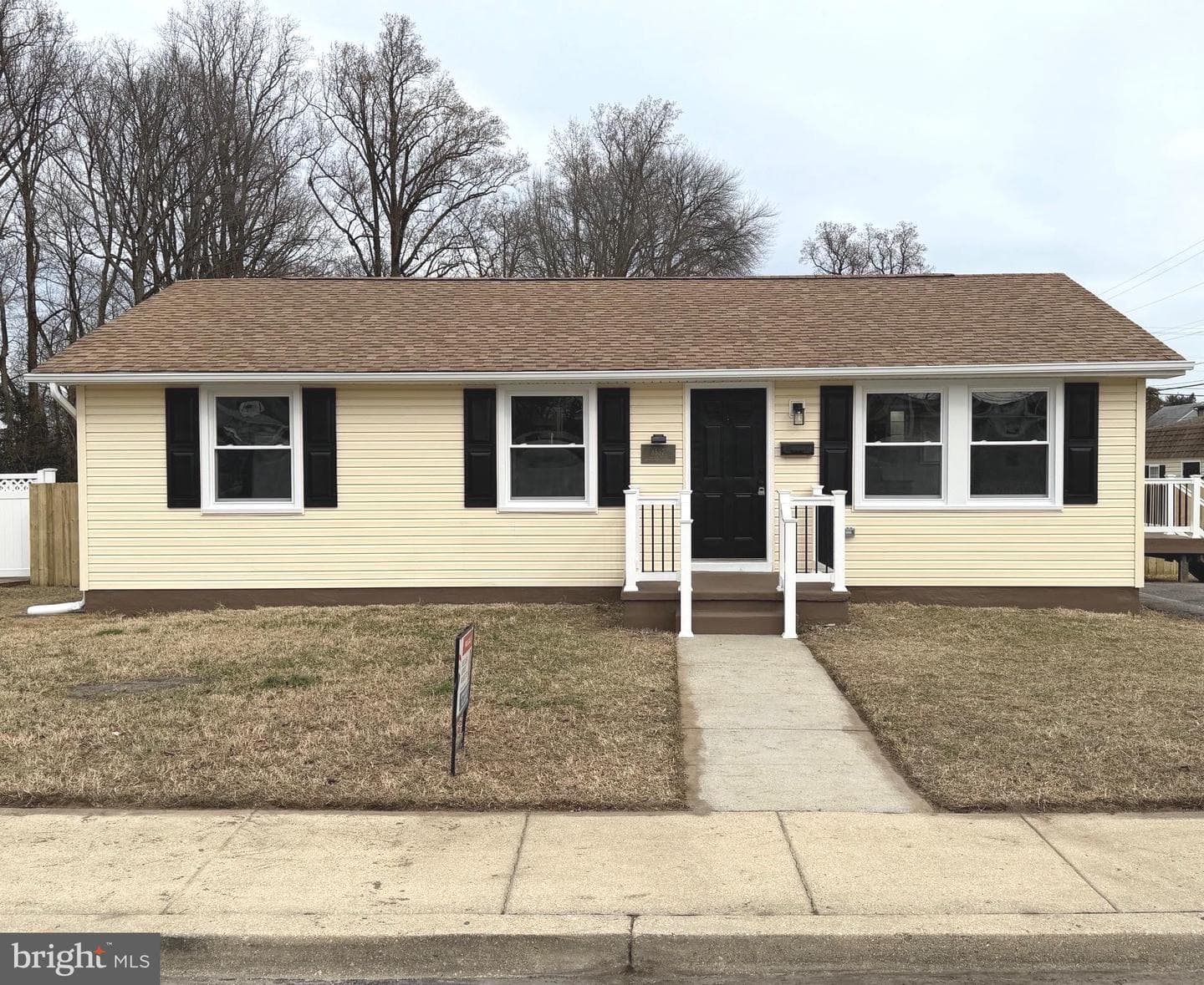 8537 Creek Road photo 1
