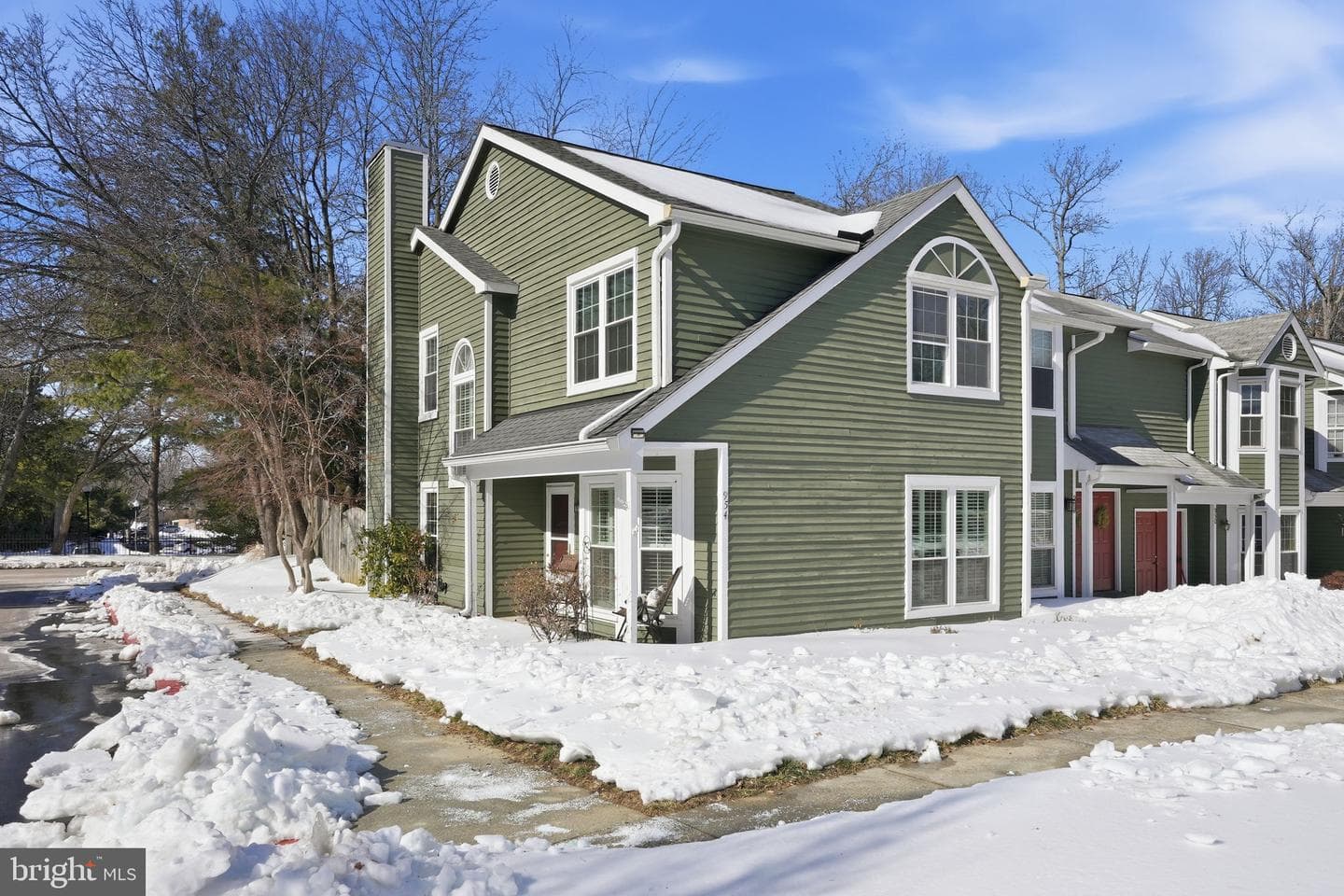 954 Breakwater Drive photo 1