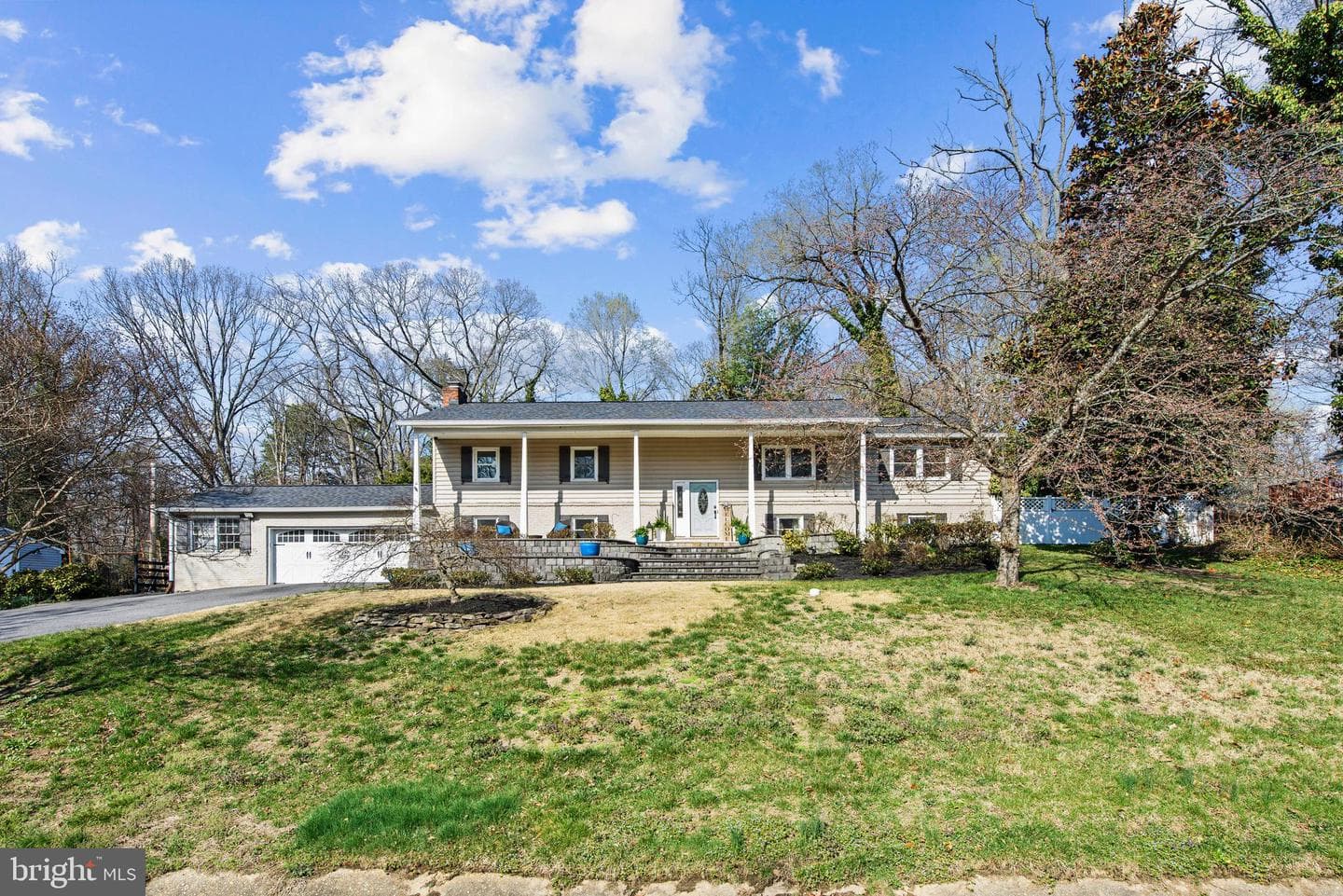 762 Benfield Boulevard