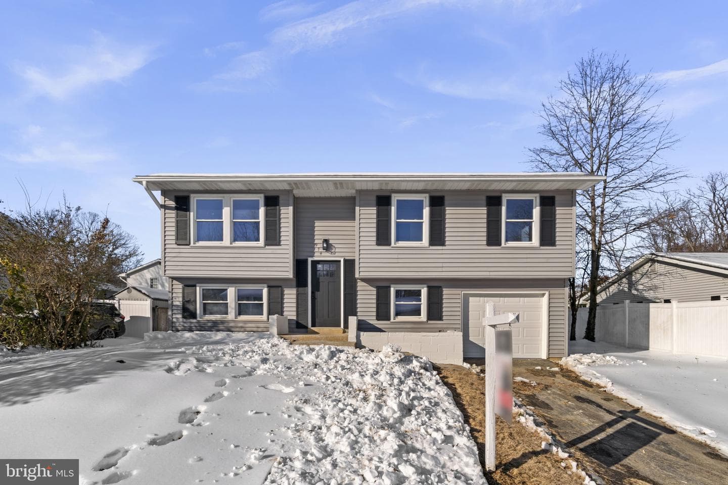 974 Summer Hill Drive photo 1