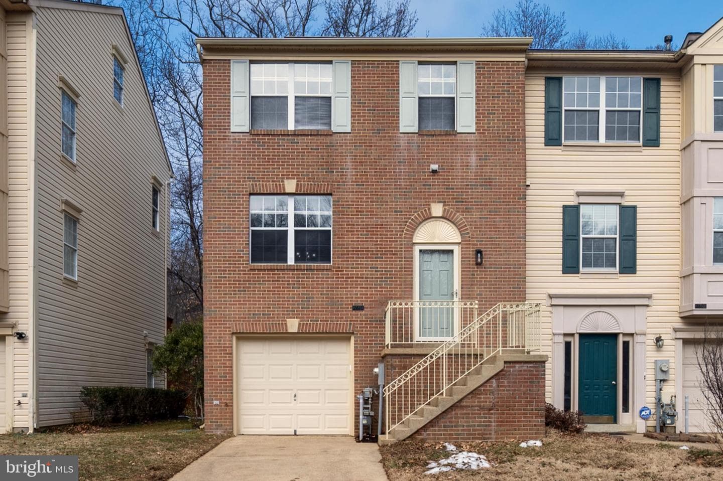 2610 Tor Court photo 1
