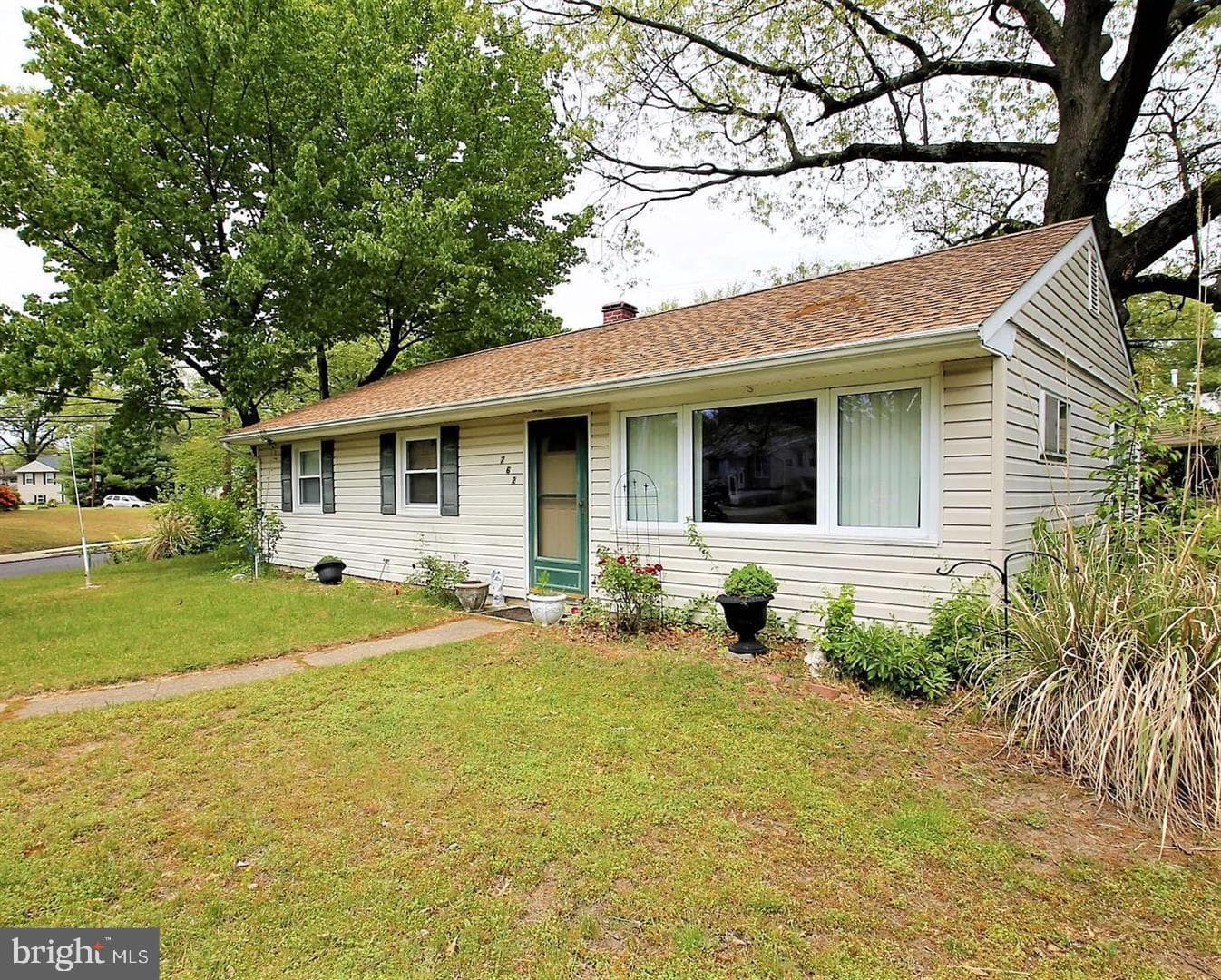 762 224th Street photo 1