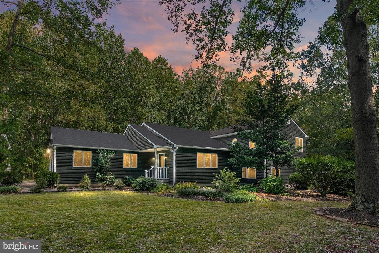 1404 Cotton Court photo 1