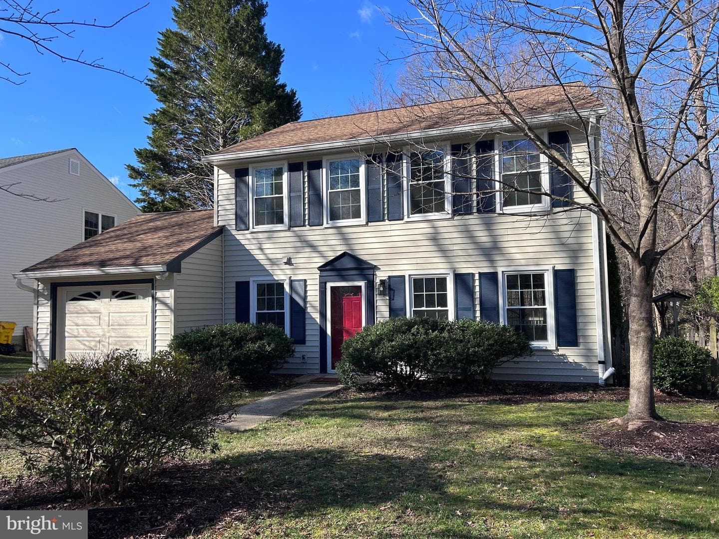 394 Kings College Drive photo 1