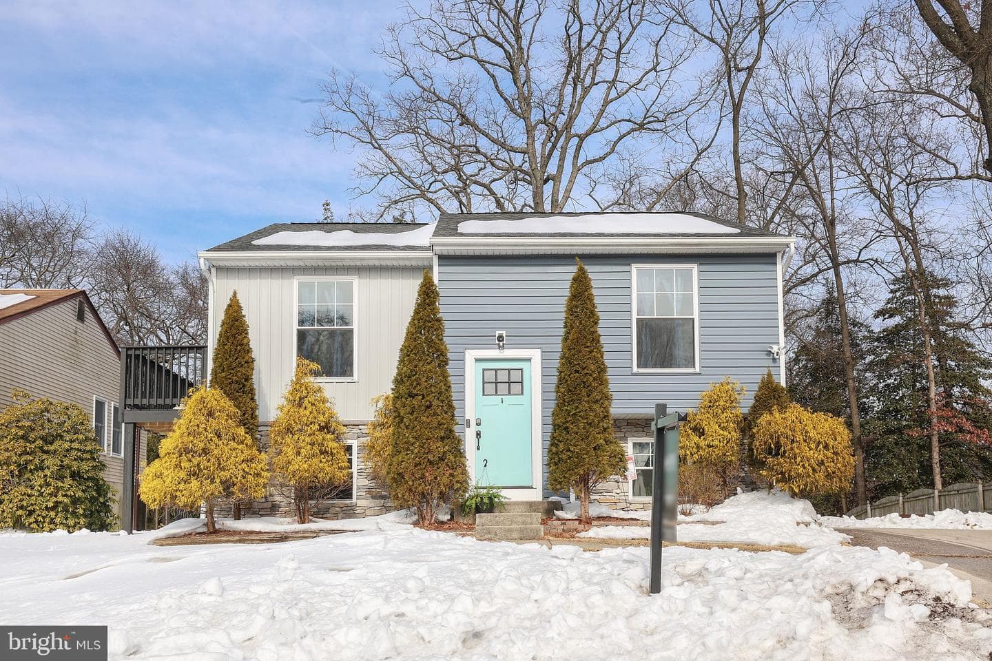 7707 Lake Circle photo 1