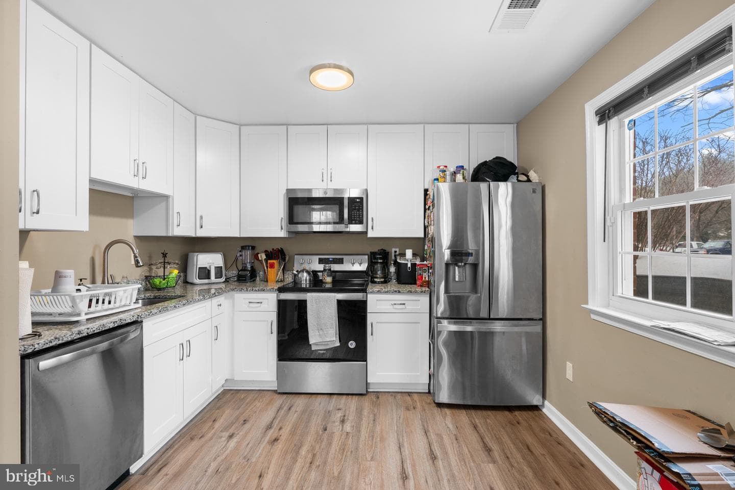 1683 Hart Court photo 1