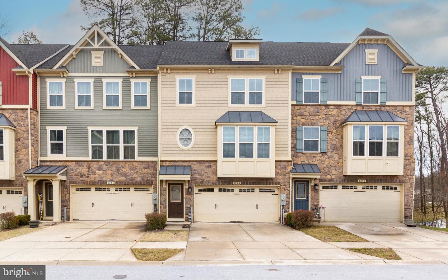 8244 Hickory Hollow Drive photo 1