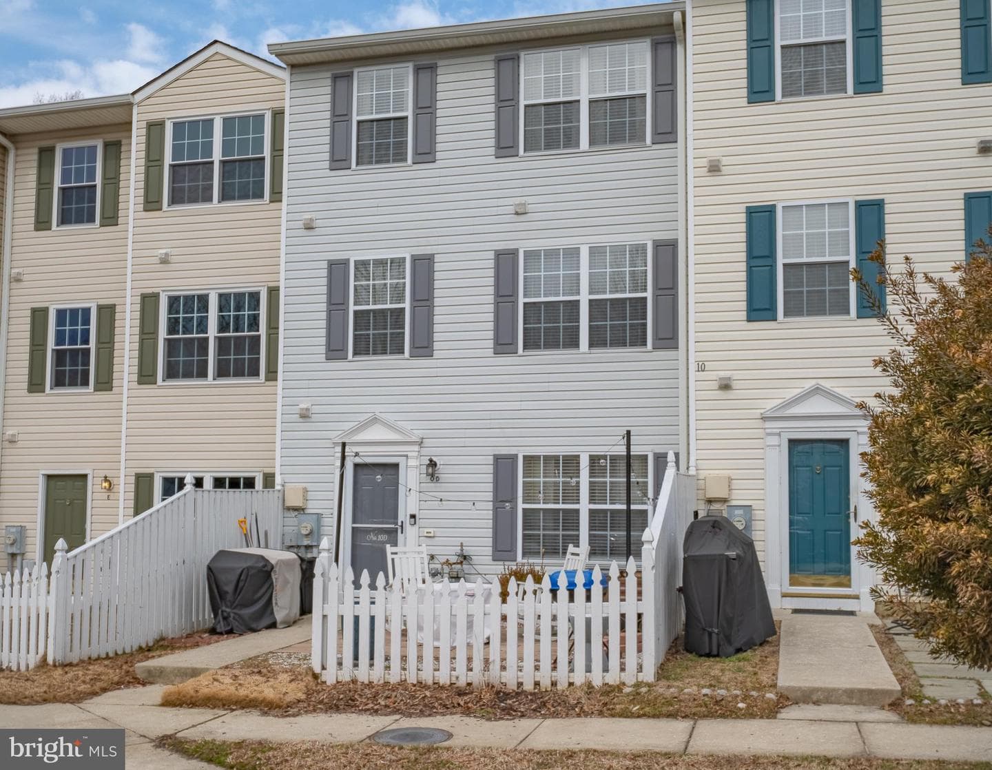 10 Ironstone Court #d photo 1