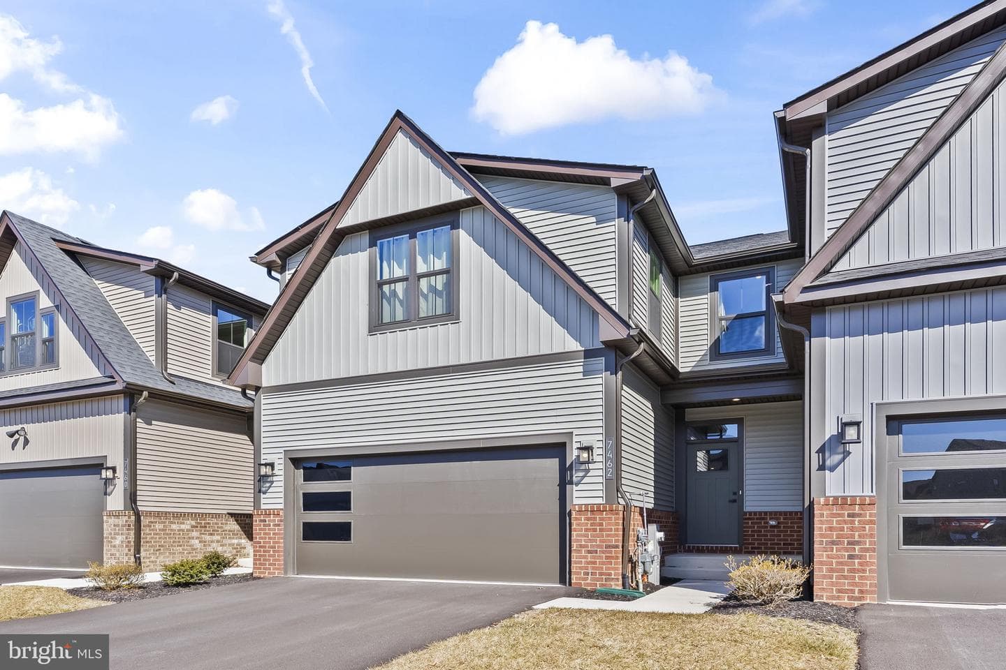 7462 Matapeake Ln photo 1