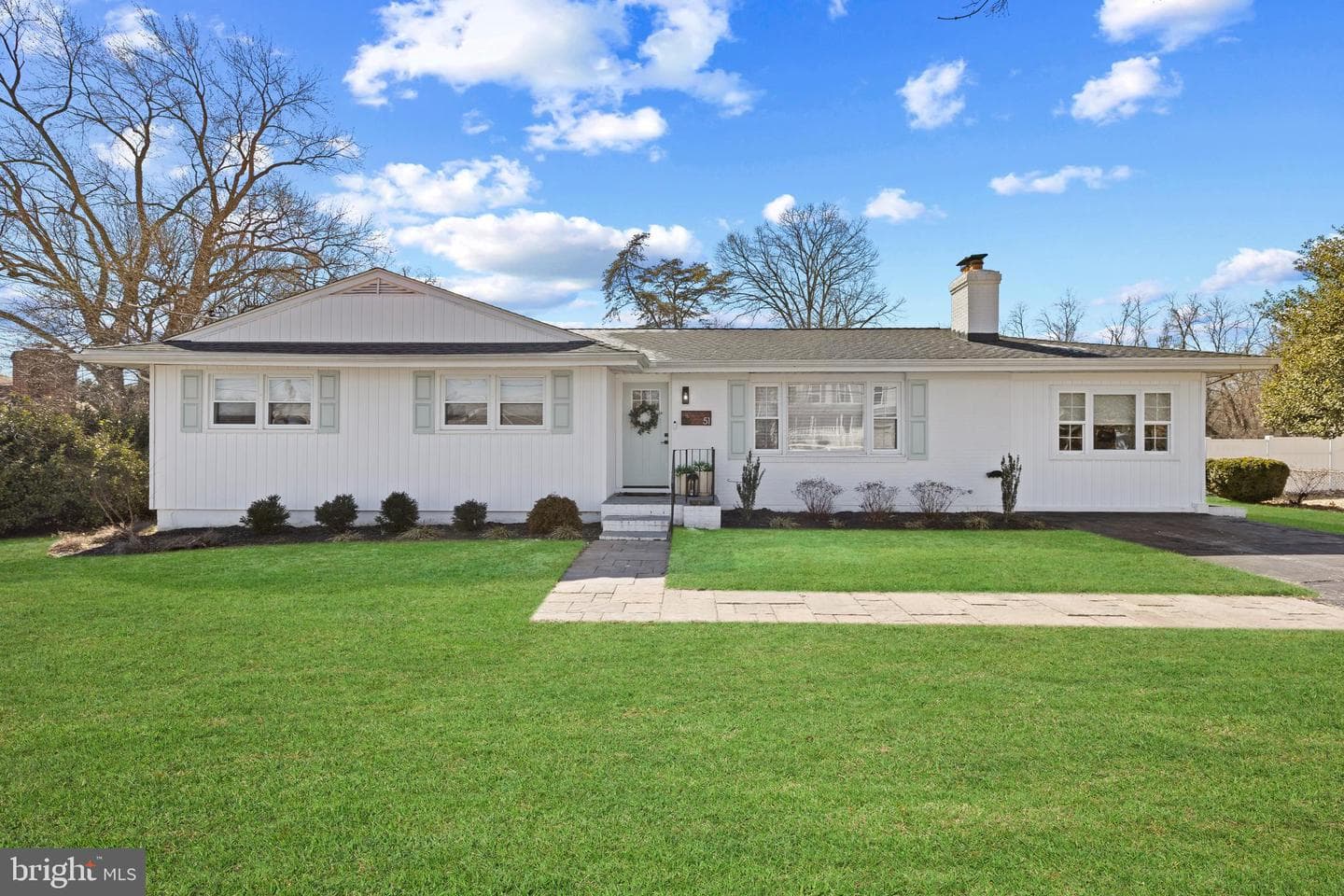 51 Hill Road photo 1
