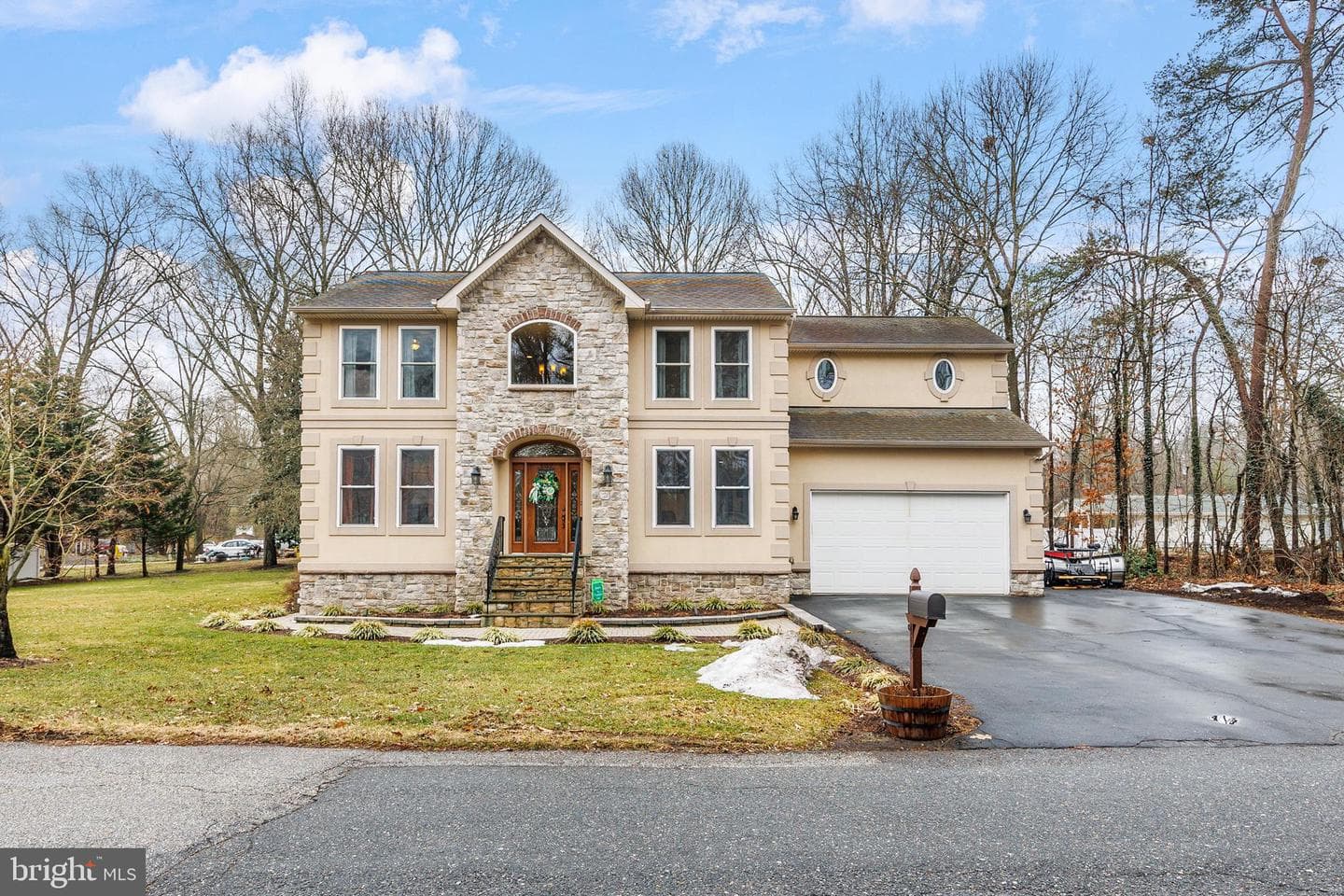 415 Metropolitan Boulevard photo 1