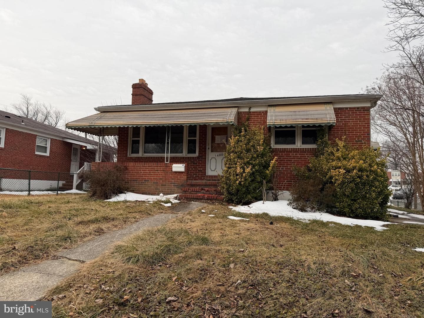 5600 Ballman photo 1