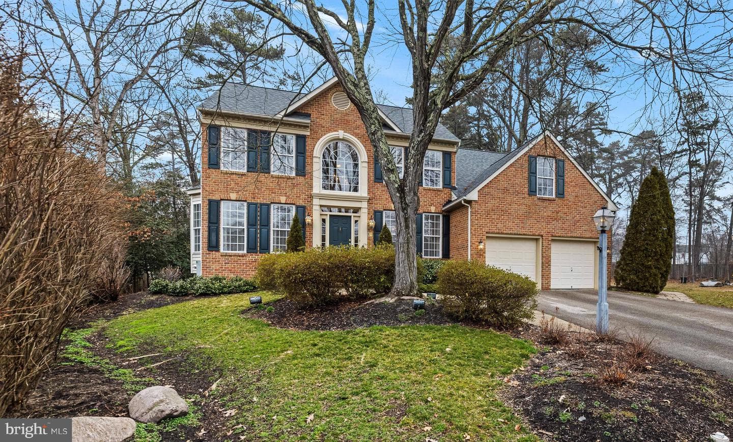 8128 Crimson Court photo 1