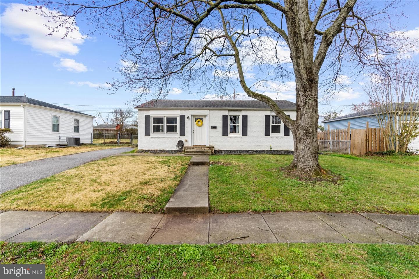 1322 Meadowvale Road photo 1