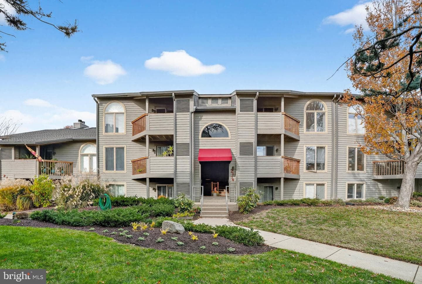 2114 Chesapeake Harbour Drive E #202