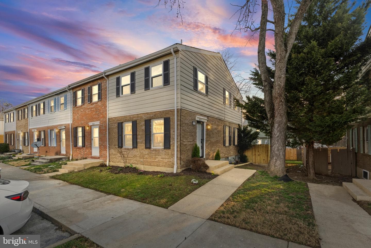 8221 Stewarton Court